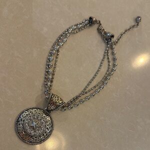 Montana Silversmiths Silver Medallion Necklace